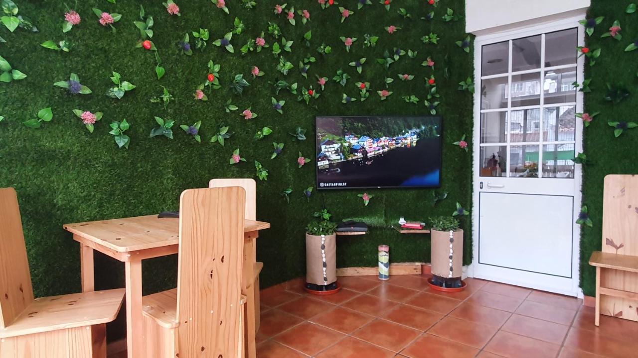 Bruma Hostel Понта-Делгада Экстерьер фото