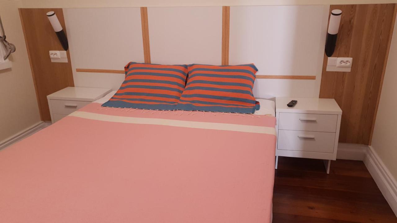 Bruma Hostel Понта-Делгада Экстерьер фото