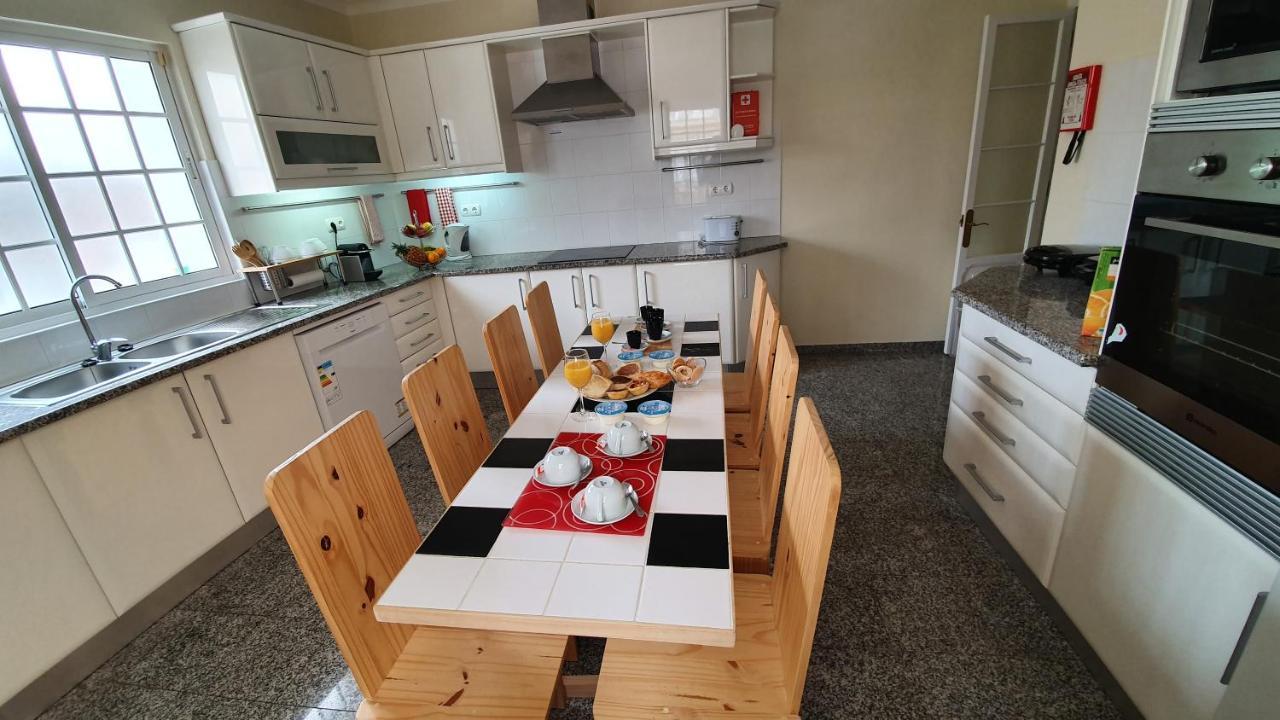 Bruma Hostel Понта-Делгада Экстерьер фото