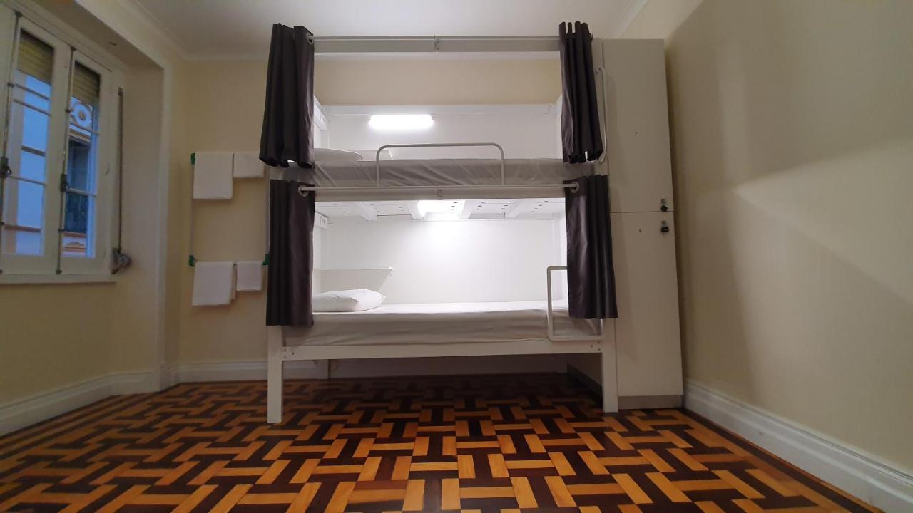 Bruma Hostel Понта-Делгада Экстерьер фото